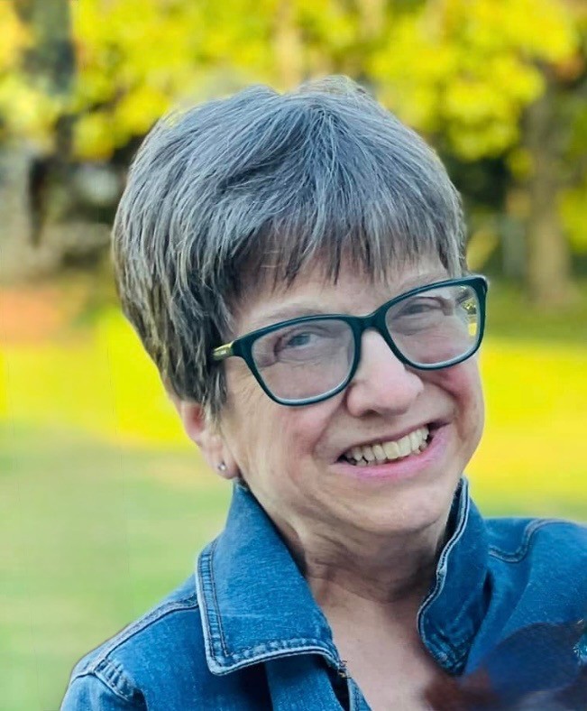 Sandi Miller Headshot